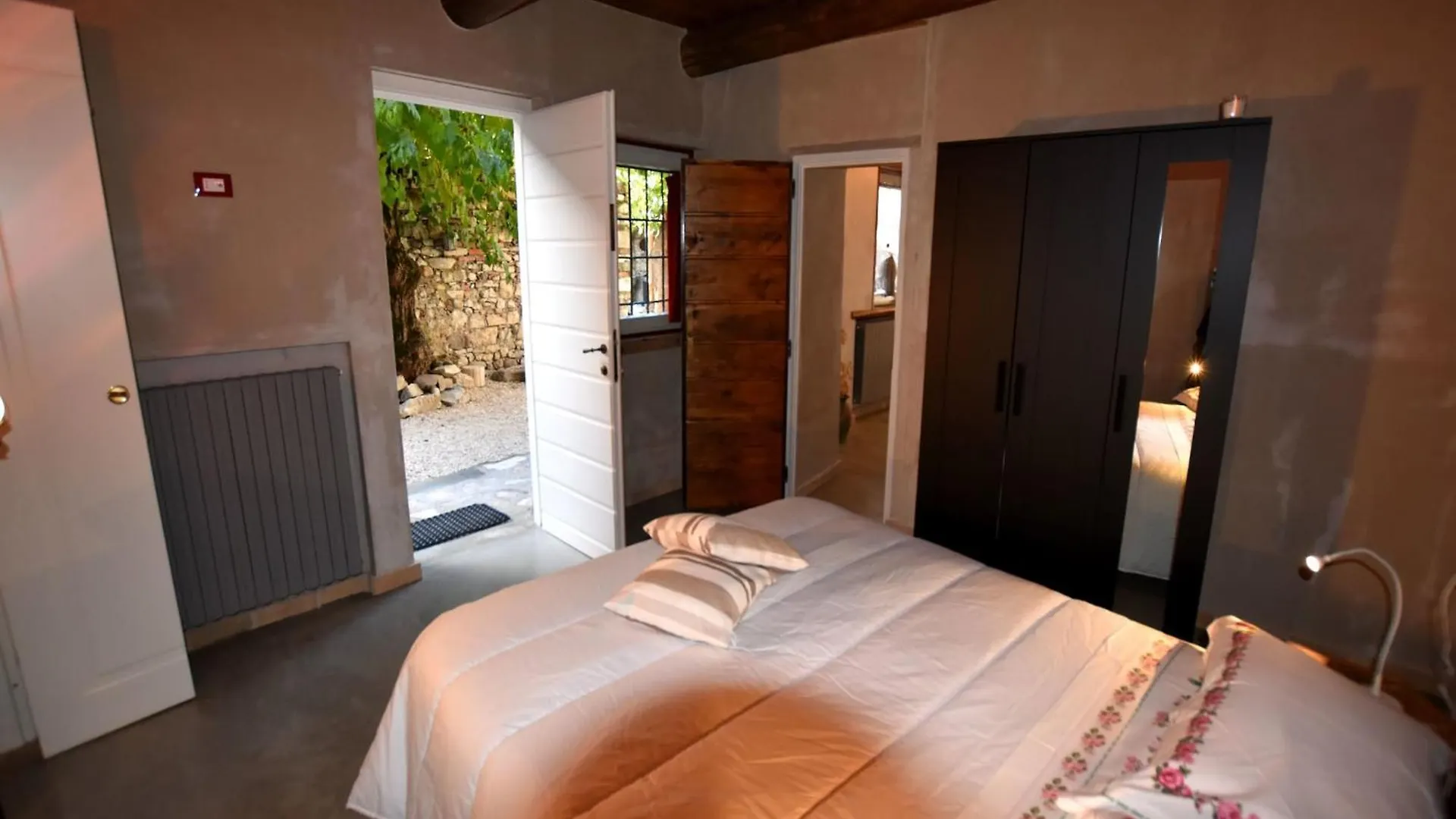 別荘 プロヴァーリオ・ディゼーオ Farmstead Mansion Perfect For Relaxing, Cleaning Includedヴィラ イタリア